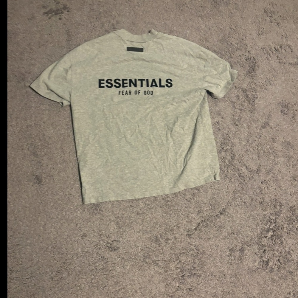 Essentials tee - Picture 2 of 3
